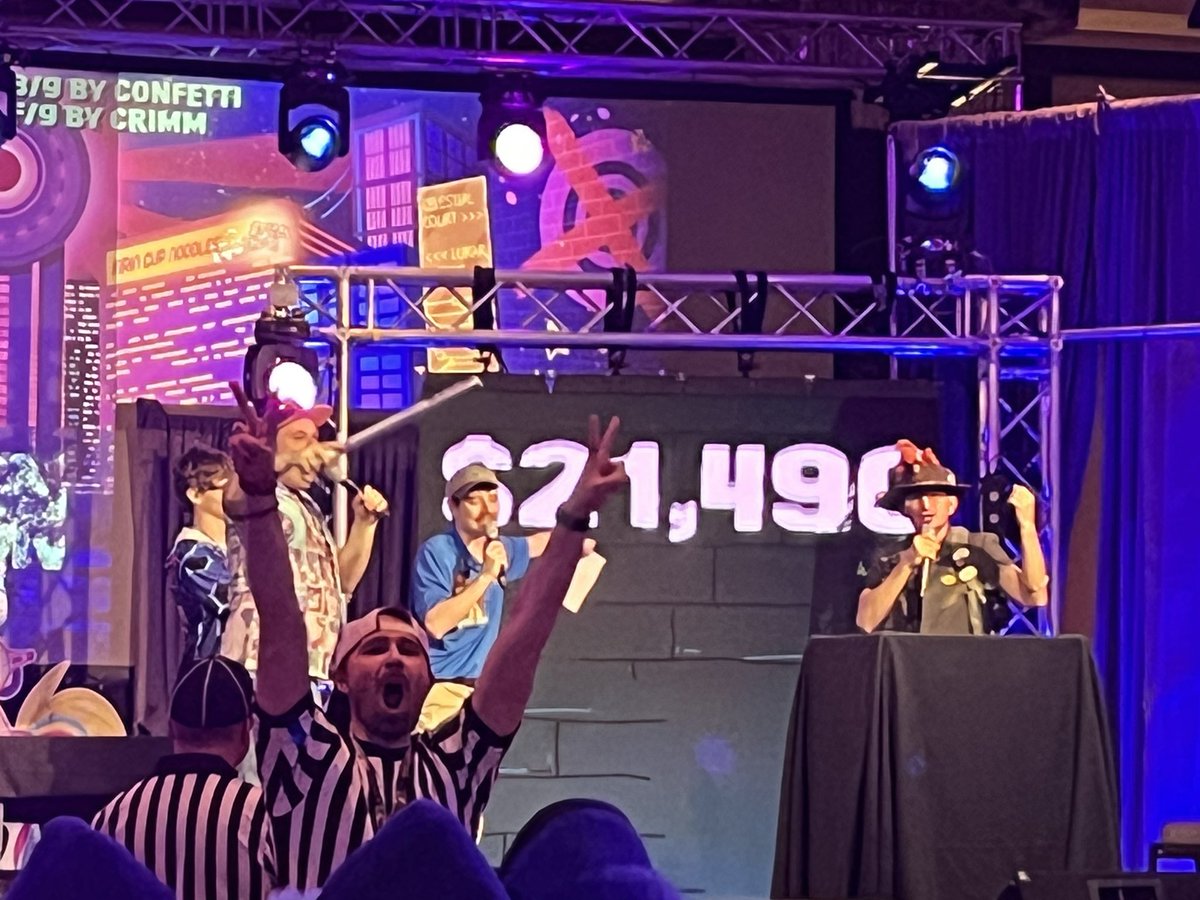 Generic pony tweet media