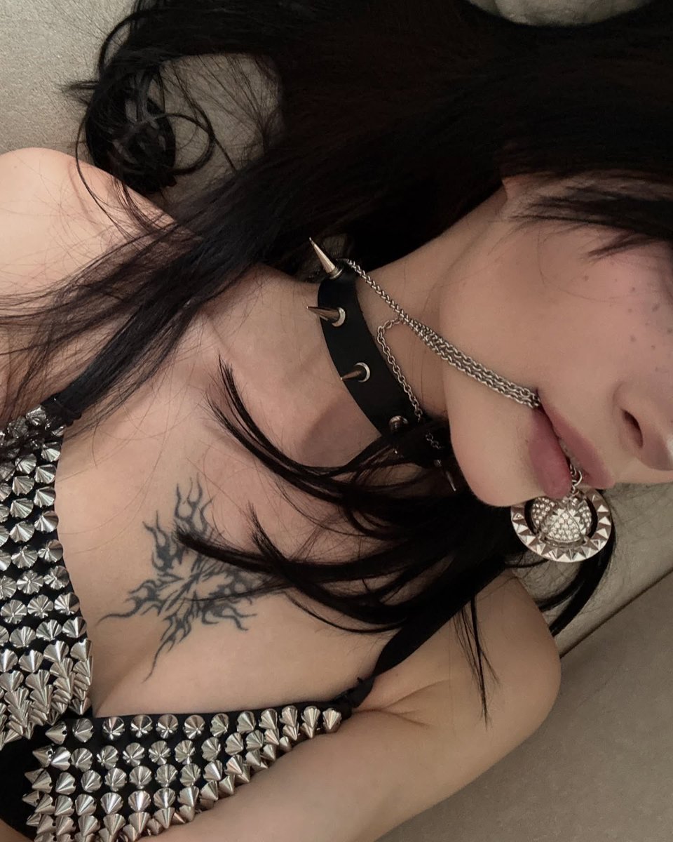 WYLIZANA tweet media