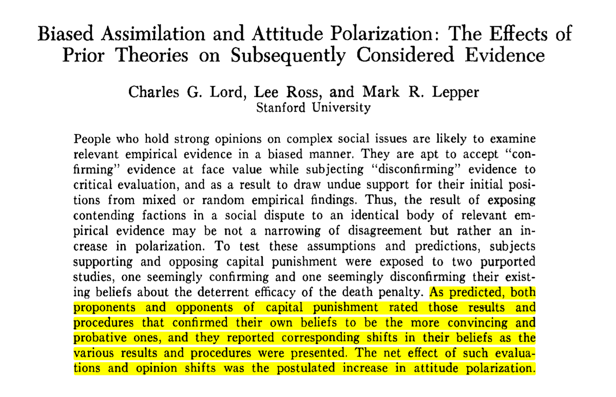 Birine "Bak işte kanıtı burada" diyerek fikrini değiştirebileceğini sanıyorsanız yanılıyorsunuz:
Çünkü, insanlar işine gelmeyen kanıtı "hatalı" bulup görmezden gelir, işine geleni hemen kabul eder. 
Sonuç: tartışma bittiğinde herkes kendi fikrine daha çok inanır.