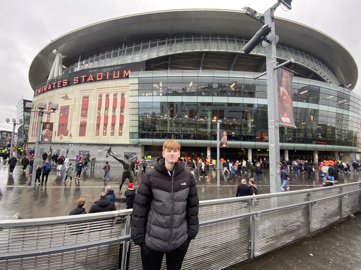 1978Antsmith's tweet photo. Ground 53 of the current 92 Prem and EFL clubs completed, a visit to the Emirates Stadium to watch Arsenal vs Wigan in the FA Cup. It looked as though it was going to be a cricket score at one point, however Wigan kept them out in the 2nd half. Finished 4-0 to Arsenal. https://t.co/loiFqHaGHv