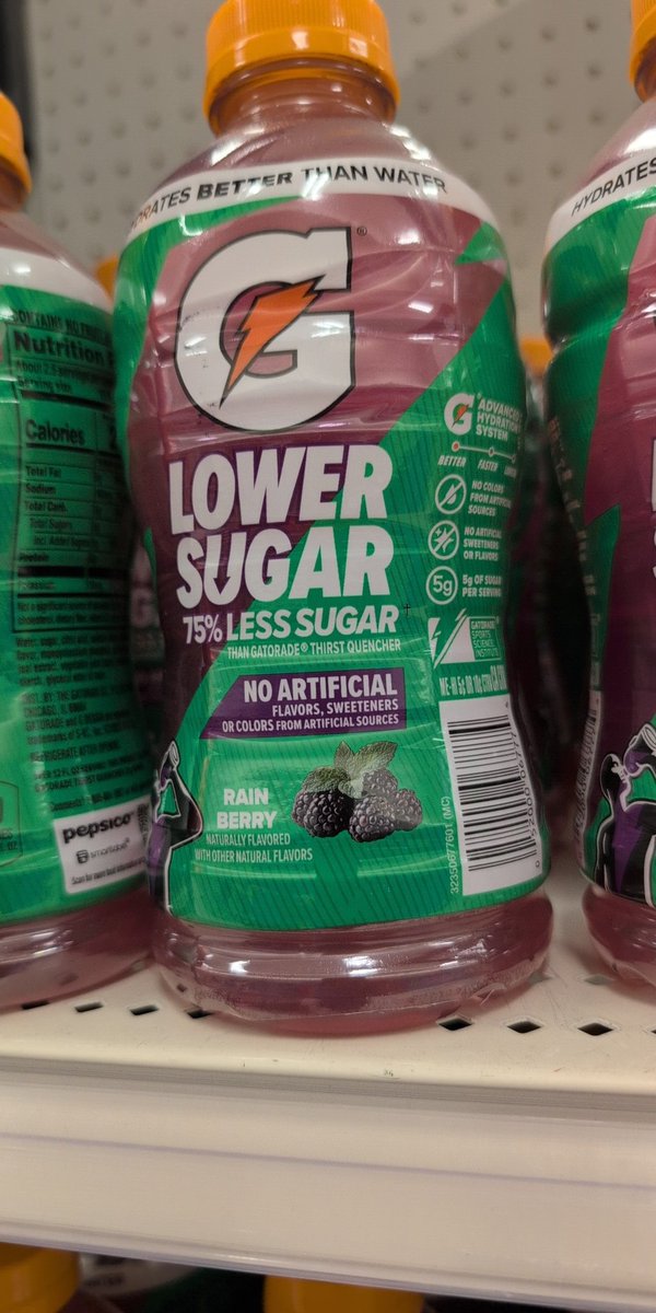 PnwGil's tweet photo. Gatorade finally brought back rain berry (best flavor) 🙏🏾🙏🏾 https://t.co/74psqO0pyH