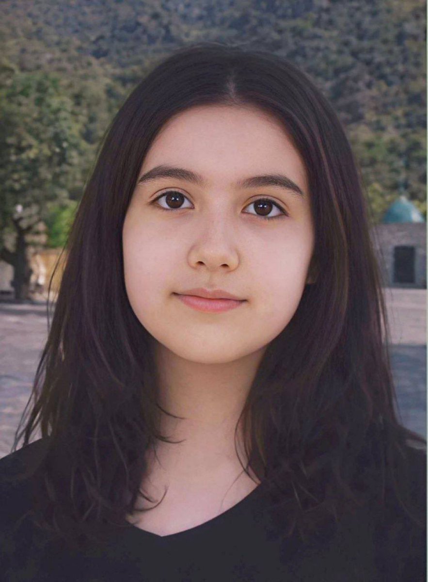 امشب از کشته هم نام خودم میگم
#ثنا_توسنگی ۱۲ ساله از تهران