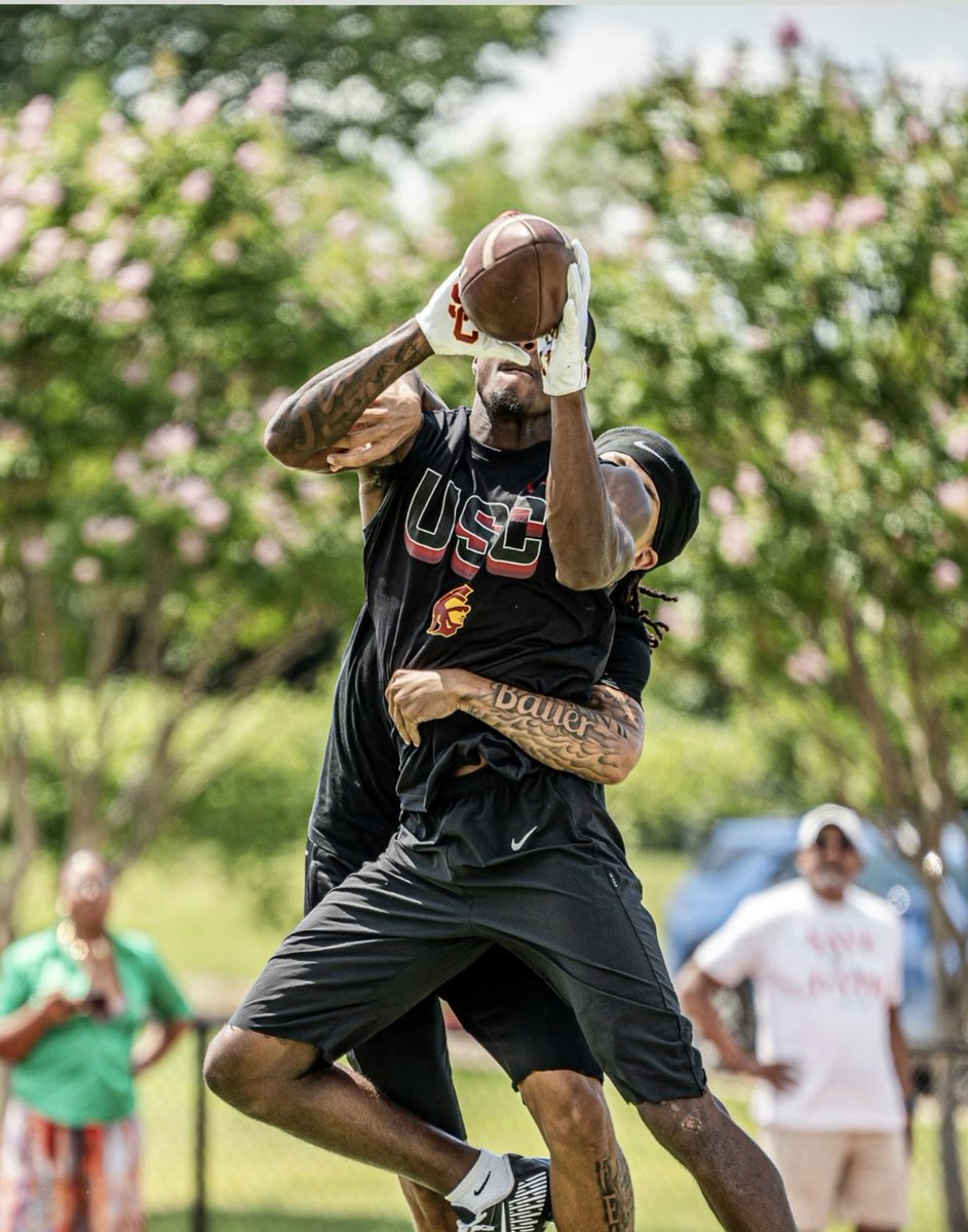 God got you through it all 1. Just keep being you. Everything that you prayed about is coming….
#1dream <a href="/uscfb/">USC Football ✌️</a>