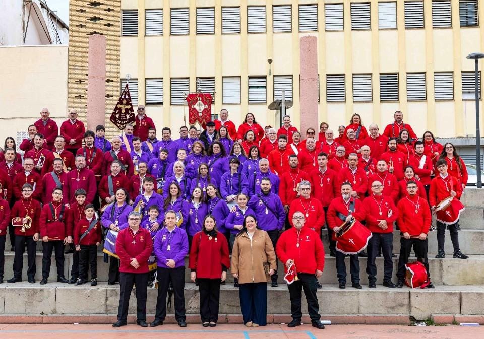 SepulcroTorrent's tweet photo. 📯🥁Hoy nuestra banda ha participado en el Certamen de Bandas de Tambores y Cornetas organizado por la Junta Central de Hermandades. Ha sido organizado con motivo de la XIV Semana Cultural de la Casa Museo de Semana Santa.
Os dejamos un trozo del certamen: https://t.co/UdyTIOPAkc https://t.co/JZYeKXfqtN