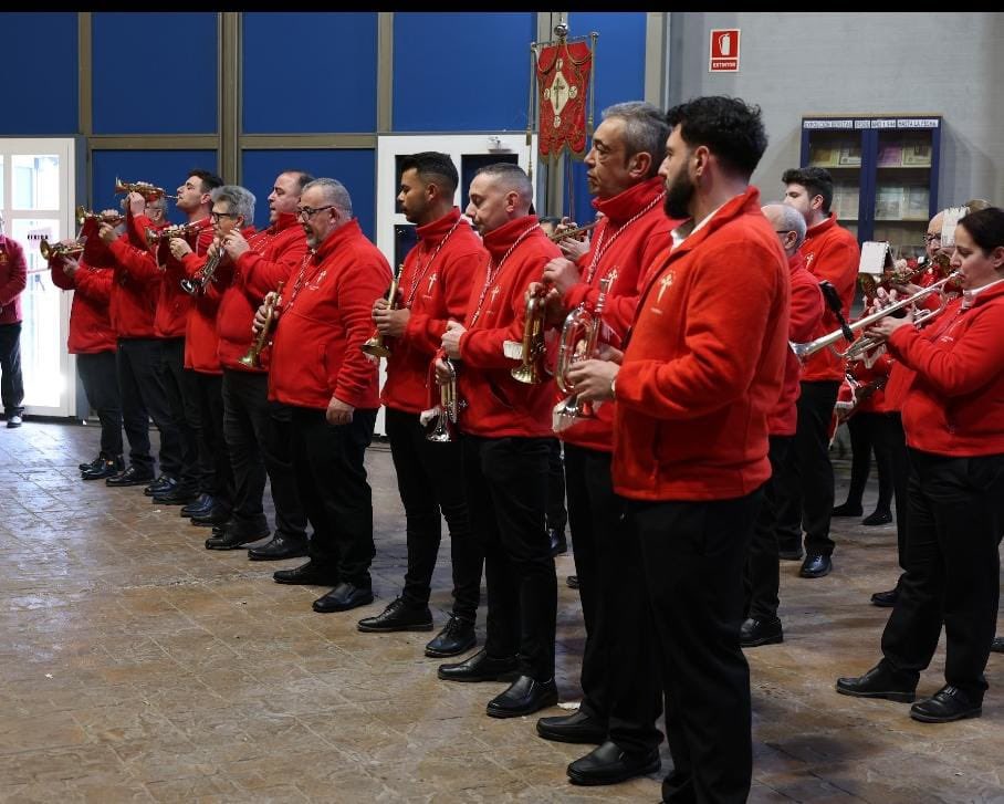 SepulcroTorrent's tweet photo. 📯🥁Hoy nuestra banda ha participado en el Certamen de Bandas de Tambores y Cornetas organizado por la Junta Central de Hermandades. Ha sido organizado con motivo de la XIV Semana Cultural de la Casa Museo de Semana Santa.
Os dejamos un trozo del certamen: https://t.co/UdyTIOPAkc https://t.co/JZYeKXfqtN