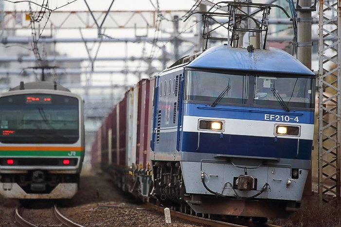 ko_nomo's tweet photo. 2026/1/20
1月の貨物線工事に伴う東海道客線迂回。
EF210ばかりとはいえ、被りが多いとモチベーションが、、、
う1068・う5075・う1093・う5052・う1097・う1092
https://t.co/RUDcl6KuE7 https://t.co/dlNqjzaZ86