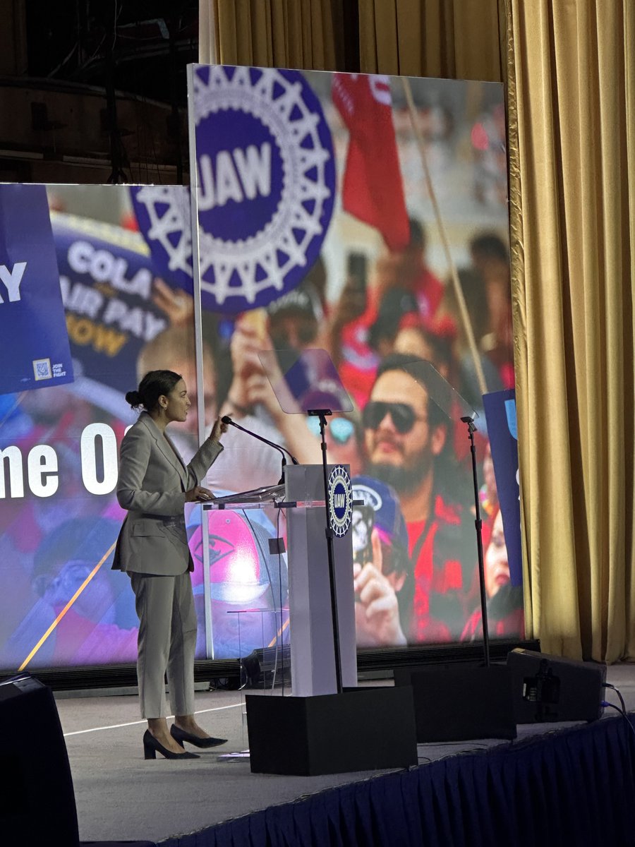 Helen Brosnan tweet media