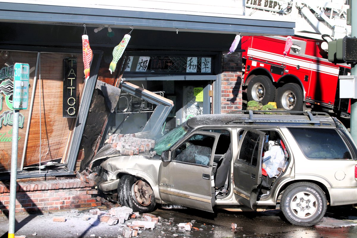 seenineverett's tweet photo. No serious injuries after an SUV slams into the front of a Tattoo Shop on Rucker Avenue in #Everett Sunday morning. More photos on our website. https://t.co/vEzMR4txCV https://t.co/o4jIdz21M2