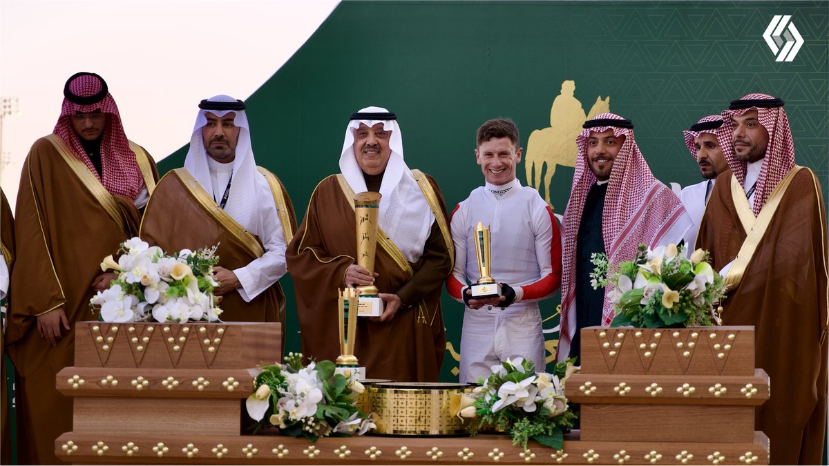 SHG_KSA's tweet photo. كأس السعودية محطة وطنية بارزة في مشهد الفروسية بمعايير عالمية.
وSHG بصفتها الراعي البلاتيني تحضر بدور يتجاوز الرعاية، دعمًا لقطاع يجمع الإرث الأصيل بالفرص المستقبلية وصناعة قيمة طويلة الأثر.

#SHG | #كأس_السعودية | #الفروسية | #سباقات_الخيل

The Saudi Cup stands as a prominent national milestone in the equestrian landscape.
As Platinum Sponsor, SHG plays a role beyond sponsorship — supporting a sector where heritage meets future opportunity and creating long-term value.

#SHG | #SaudiCup | #Equestrian | #HorseRacing