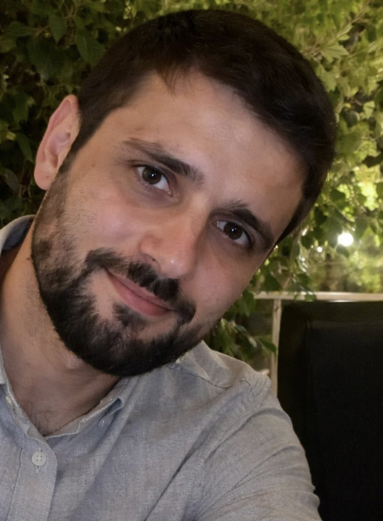 #İFŞA - 🔴 || Rojhat X Kullanıcısı Ömer Yaman’dan Erbil’de Halk Sağlığını Tehdit Eden Skandal

📌 2022 yılında Erbil’in Hewlêr’in Nu Mahallesi’nde bulunan bir depoya düzenlenen baskın, kamuoyunda büyük yankı uyandıran bir gıda skandalını ortaya çıkardı. Rojhat X kullanıcısı Ömer