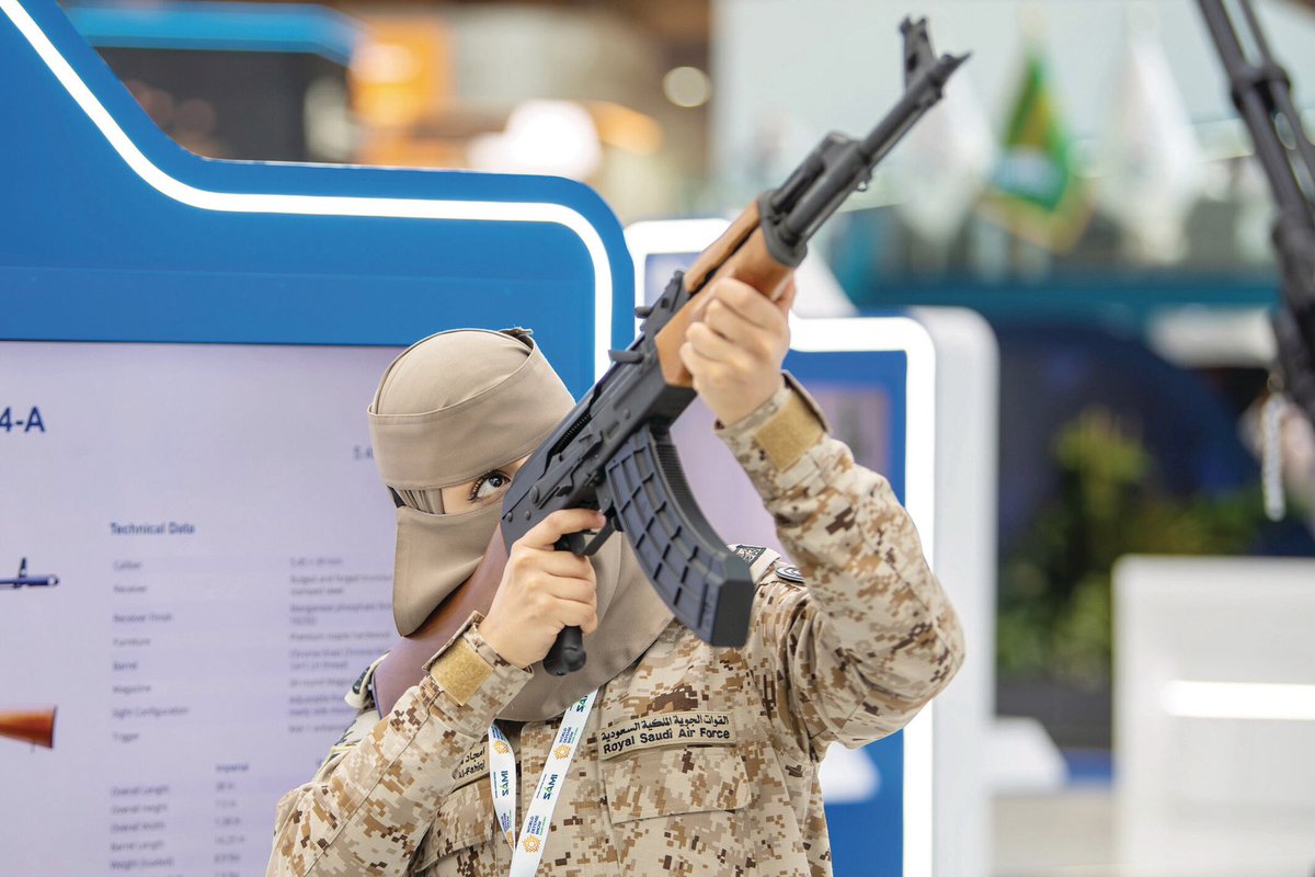 والبنت بنت رجال .. يسندها الولد

🇸🇦🇸🇦