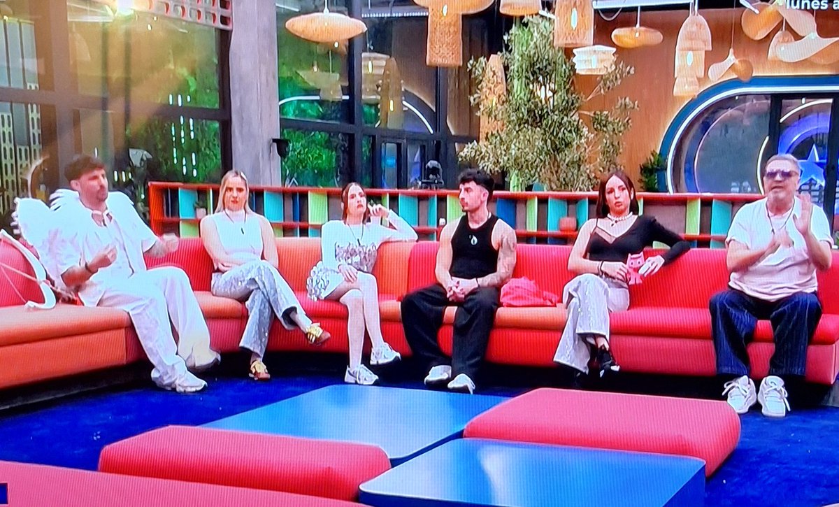 Brujaycotilla's tweet photo. La peor MUGREPANDI de la historia de GH
#GHDúoCuentas6 https://t.co/HeC6yi5qyB
