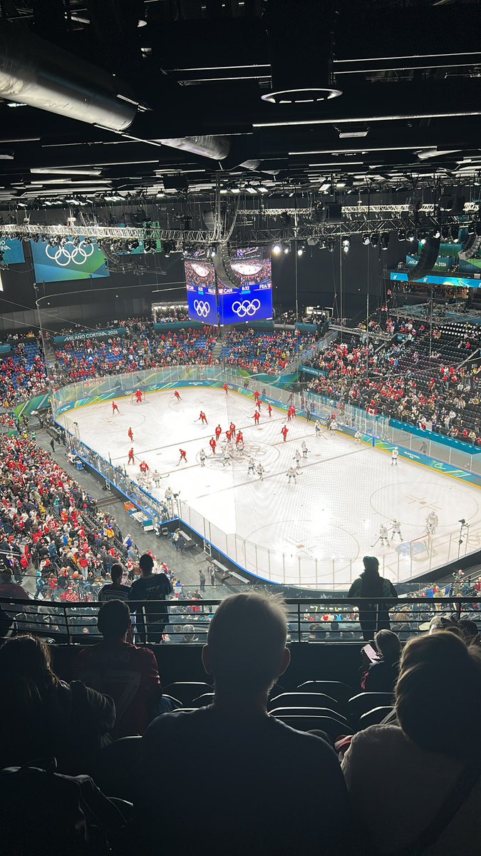 cinzi🪽 tweet media