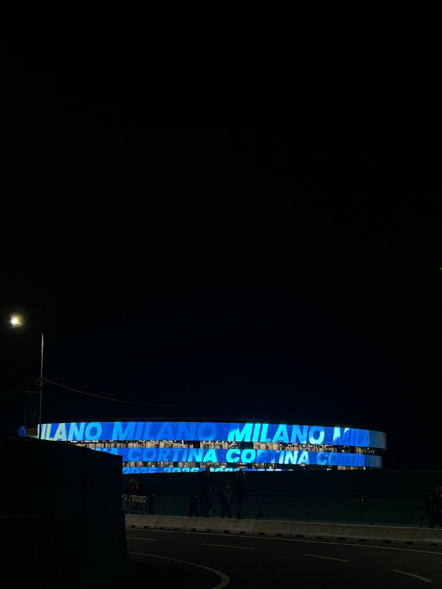 cinzi🪽 tweet media