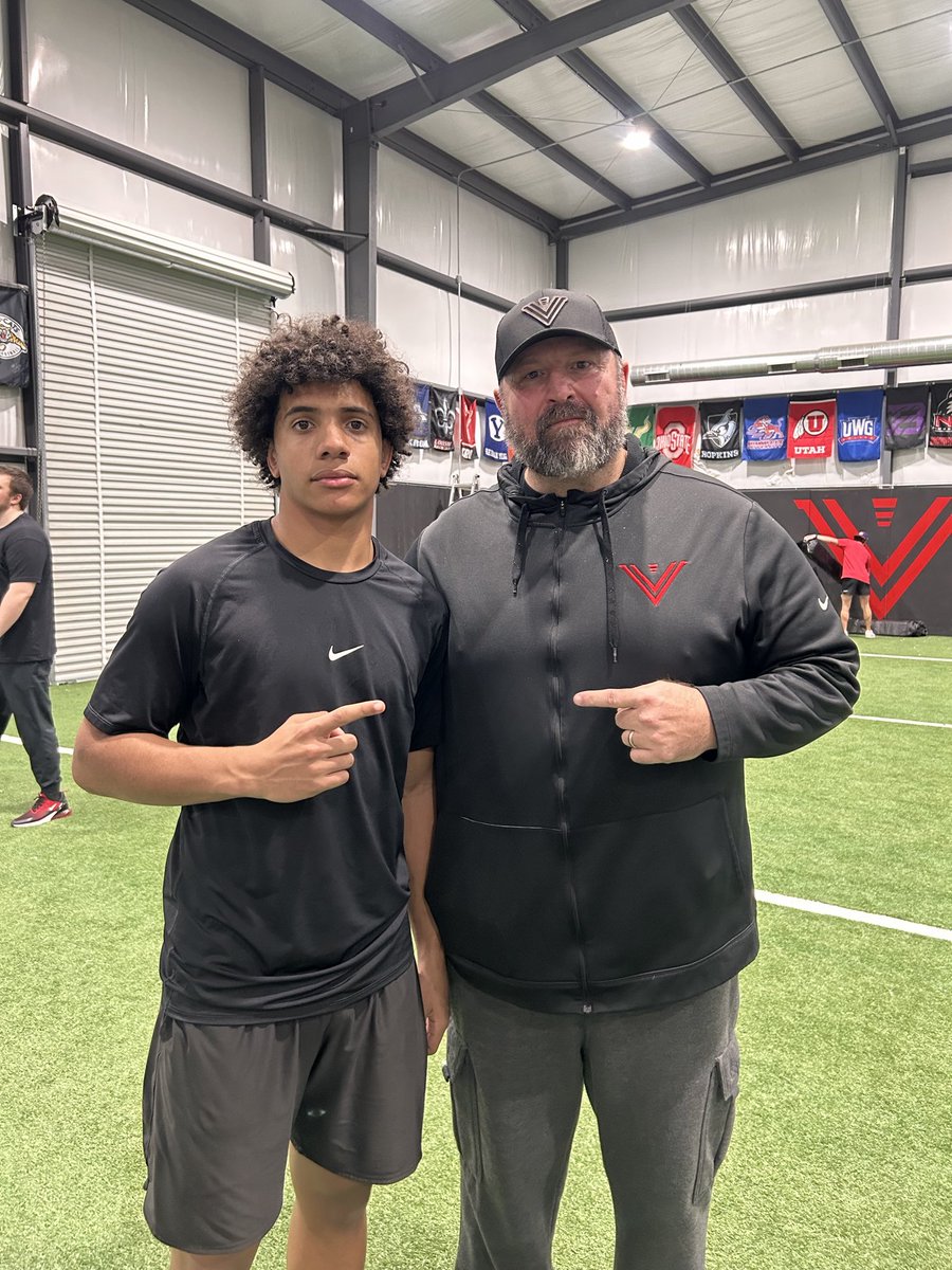 Anthony Dixon tweet media