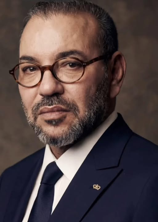 SafeeAhmeed's tweet photo. المغاربة 🇲🇦 دائمًا معك يا ملكنا الحبيب، في السراء والضراء ❤️❤️ https://t.co/YKrrcUAzzp