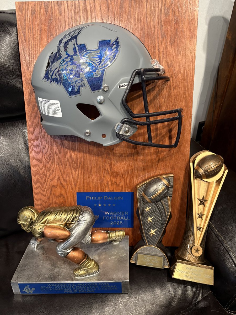 pjd928's tweet photo. I want to thank @wagnerfalconsfb for the past 4 years. Receiving these awards is something that I hold in high regard with great prestige to them! https://t.co/0D9Ir1tq1R