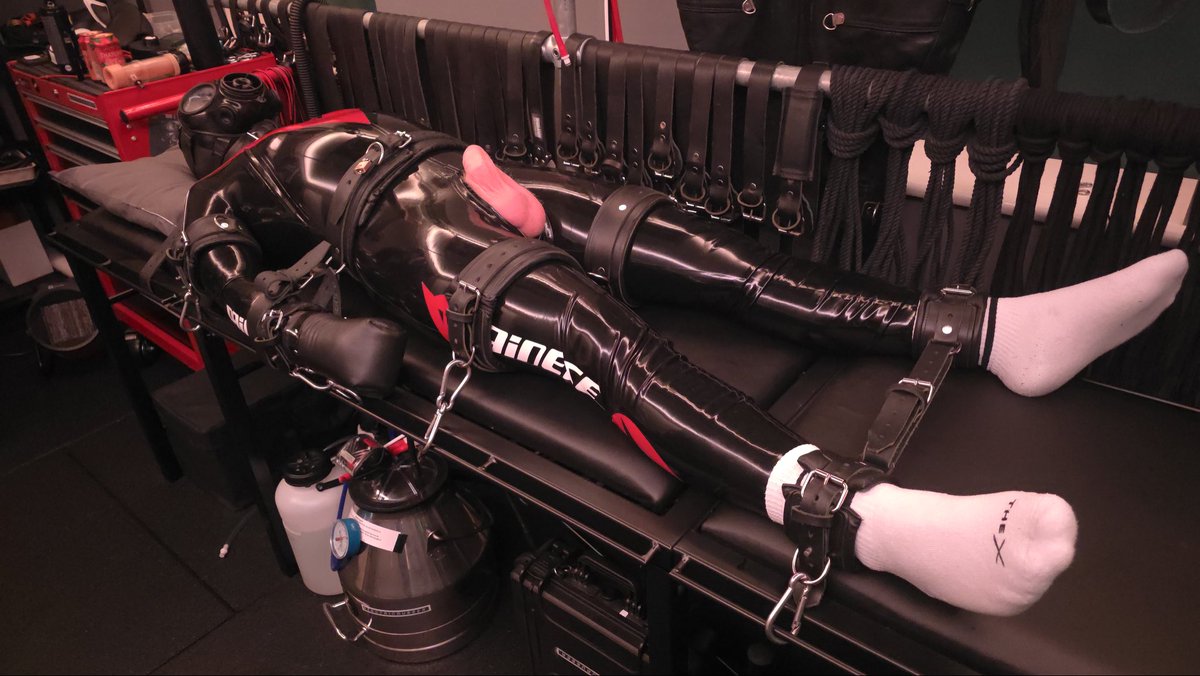 SwitchOnRubber tweet media