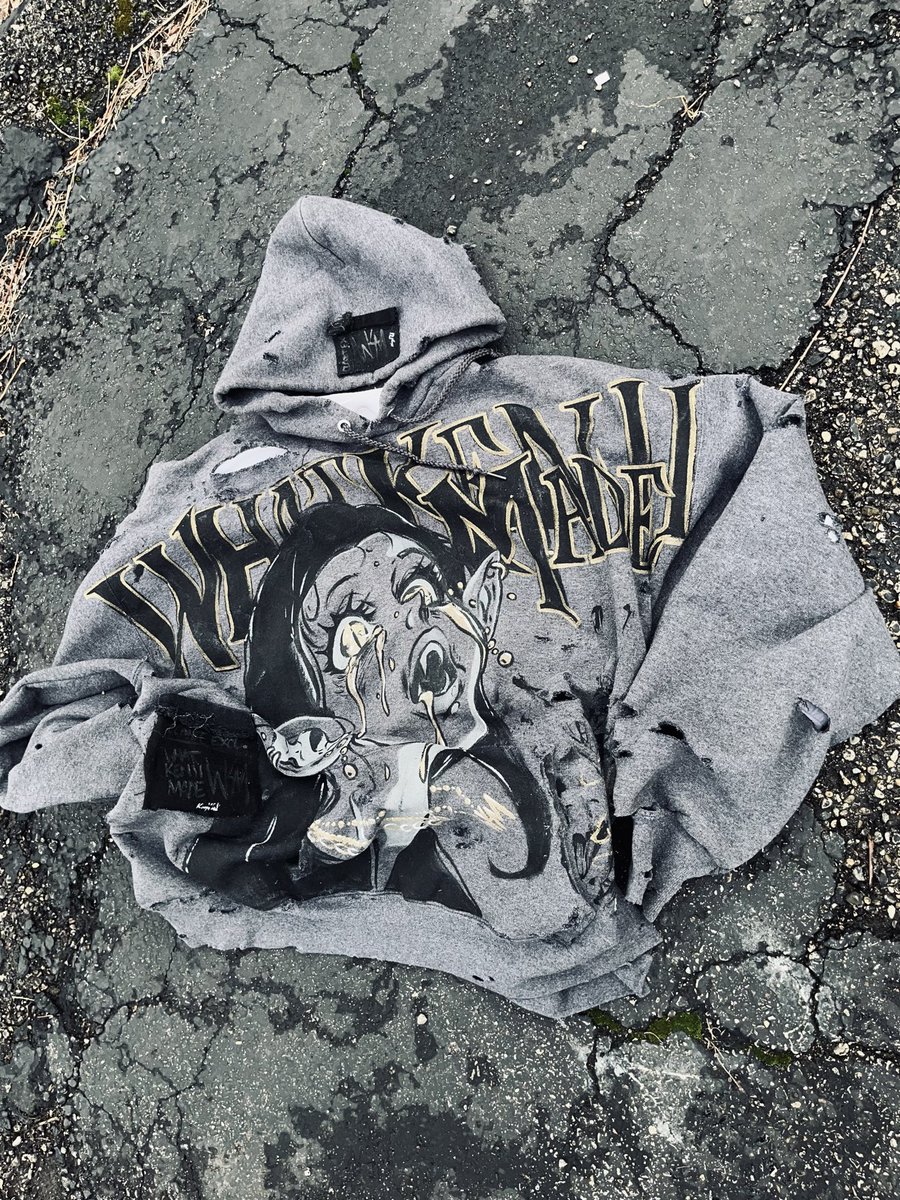 whatkenjimade's tweet photo. wkm โข closet exclusive โI CAN SEE THE SUNโ โข gold edition โข available โข whatkenjimade๐ซ
IG: whatkenjimade ๐ท
#fyp #exploregames #streetwear #viral https://t.co/2JdRrNe0XS