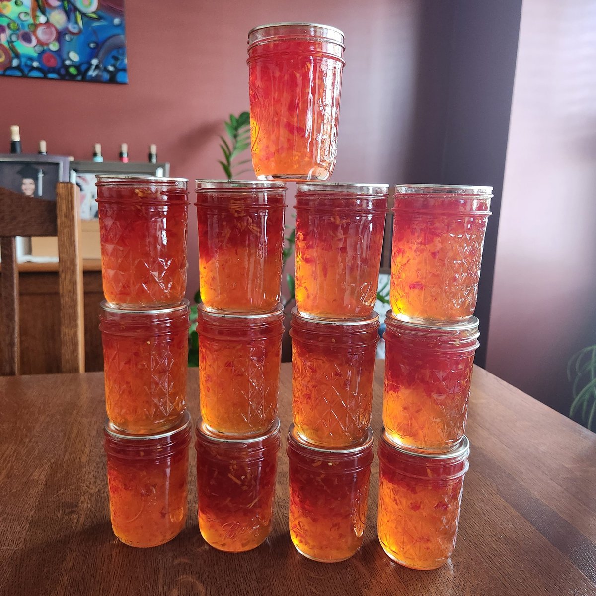 GrapeChasers's tweet photo. 🌶 Recently restocked to cubbard with a new supply of homemade habanero pepper jelly! Just need to figure out how to keep the shredded bits from floating to the top. 🍇🏃🍷🙂

#grapechasers #habaneropepperjelly #habanero #homemade #canning https://t.co/zzchAunhDH