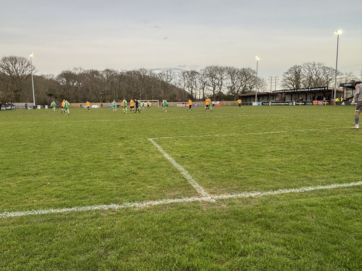 Game 46 of 25/26
🏟️ Bashley Road 
<a href="/BashleyFootball/">Bashley FC</a> 0-2 <a href="/DidcotTownFC/">Didcot Town Football Club</a> 
Nyuysemo ‘51’ Robertson ‘57’
Comp: <a href="/SouthernLeague1/">The Pitching In Southern Football League</a> D1S
Ad: £10 
Prog: £2
Att: 237
A lack of pace and quality in attack against an okay didcot who had exactly that to make a difference. Gutting #groundhopping