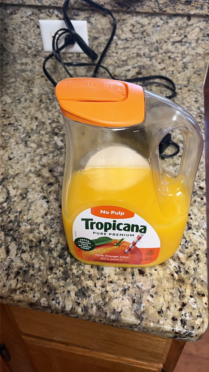 AlvinChambers's tweet photo. @Tropicana I keep hurting myself opening these BS ass tops. My nail went all the way back trying to open this wack bottle!!! https://t.co/WF4kXs8Tcm