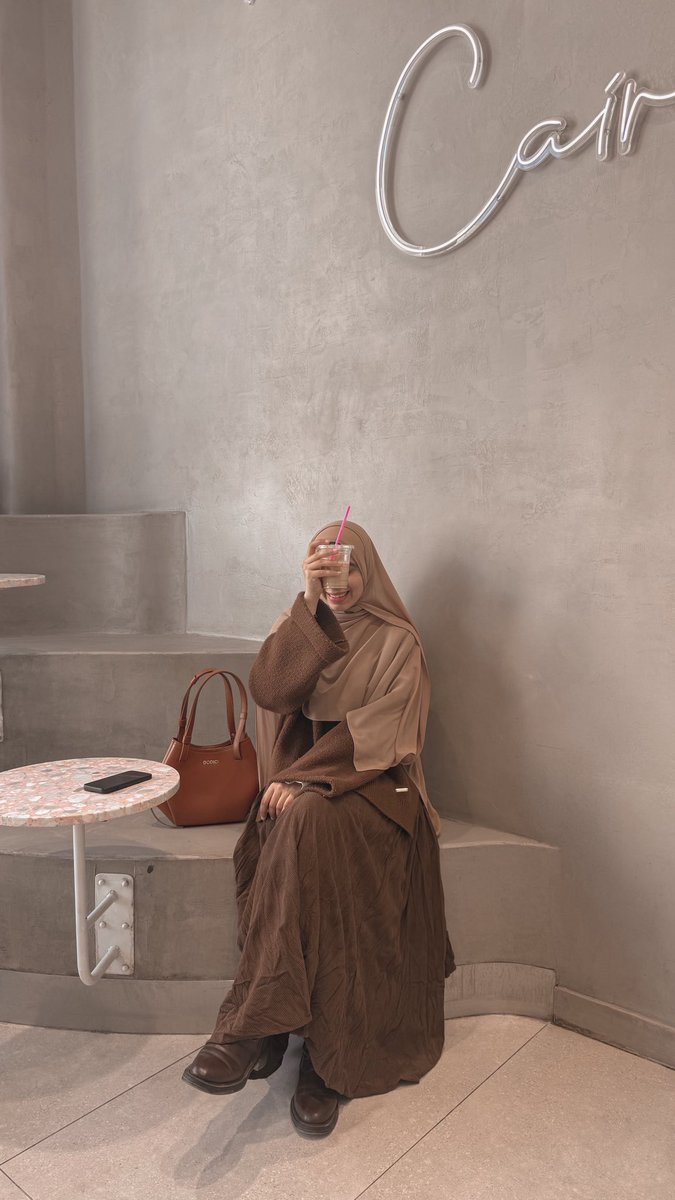 غَادة'ة tweet media