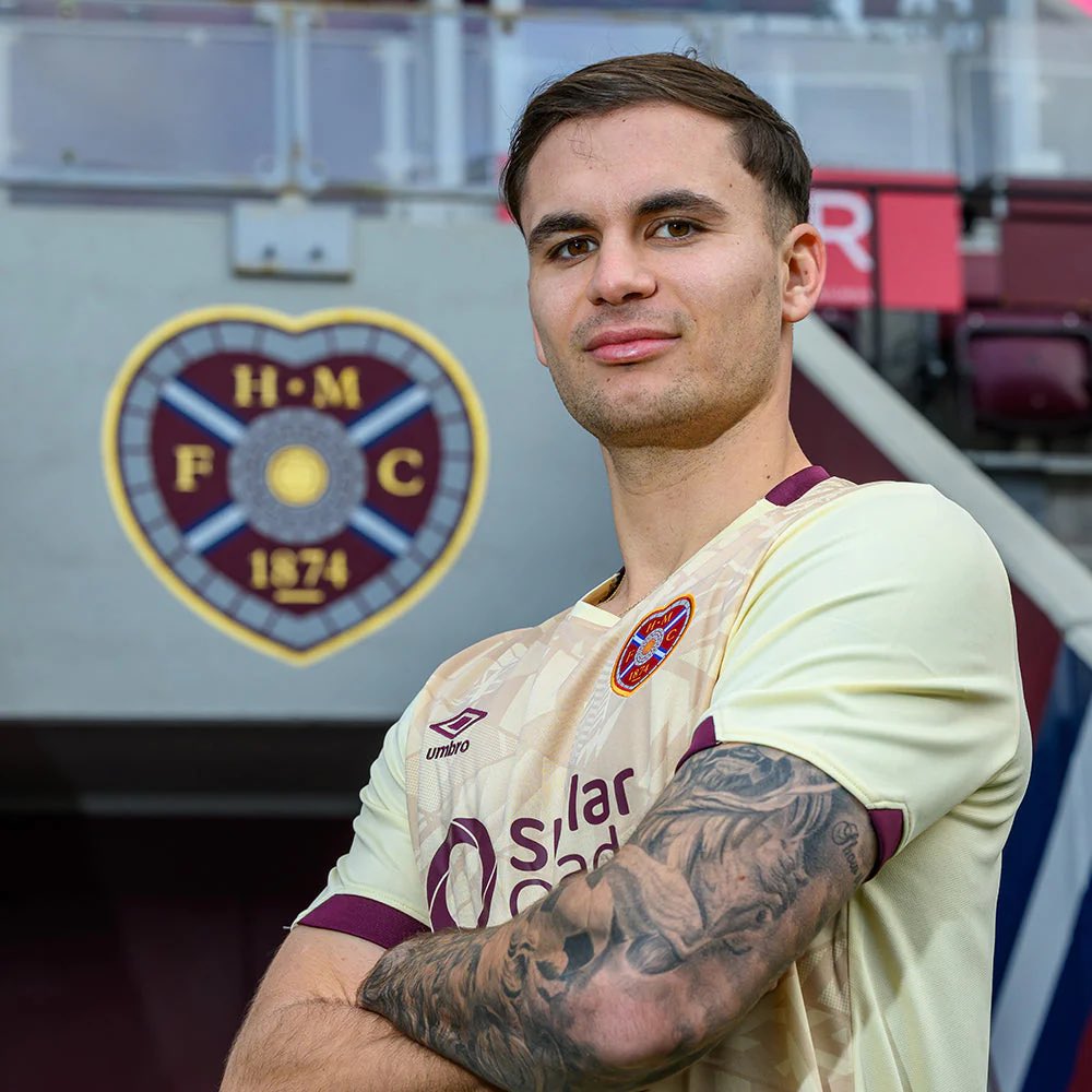 Craig2702 tweet media