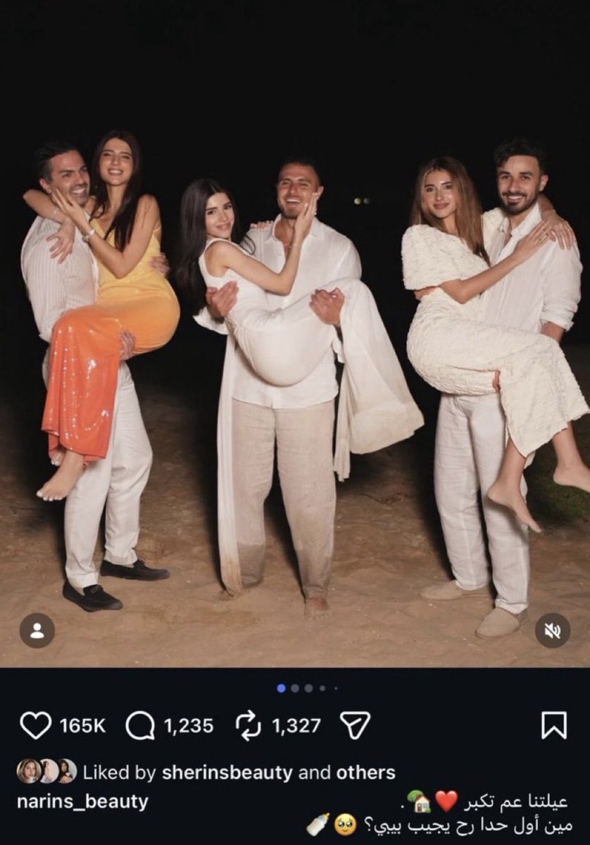 بدل ماتسوون فيها اهل الوعي والحنكه وتحطون لي قائمة ميوت لممثلين وممثلات دولتكم ومسلسلاتهم اكتموا هالاشكال اللي ماادري مين فيكم بكامل قواه العقلية يدعمها ويعزز لها   ماابي اشوف ذا القرف بتايمي