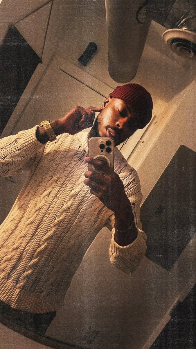 T.Mitchell tweet media