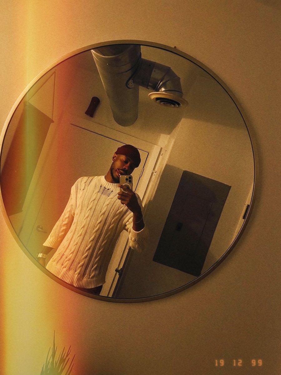 T.Mitchell tweet media