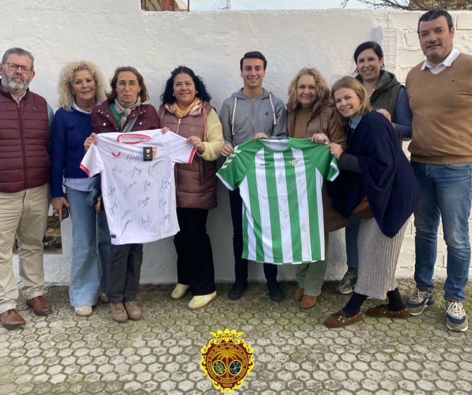 HdadSCristobal's tweet photo. | 𝐀𝐠𝐫𝐚𝐝𝐞𝐜𝐢𝐦𝐢𝐞𝐧𝐭𝐨 |

Gracias de corazón a la entidad del Real Betis Balompié, especialmente a su Fundación Real Betis Balompié, y al Sevilla Fútbol Club, en especial a la Fundación1890 y a D. José Díaz delegado de campo por facilitárnosla. https://t.co/LK1mE1D40S