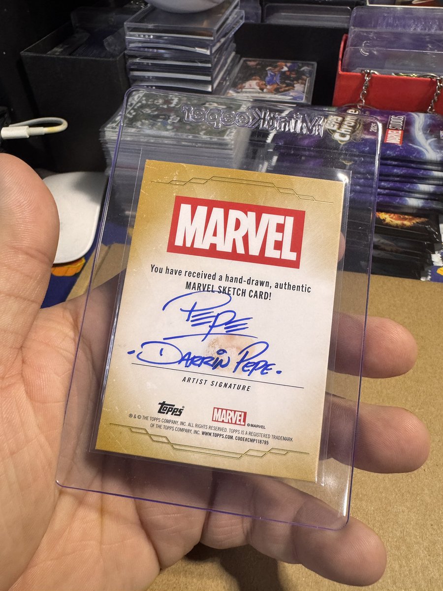 formerlyccc's tweet photo. A beautiful gold foil Gambit sketch card from the #Marvel Studios #ToppsChrome 🔥👌🏻

Drawn by Darrin Pepe 

#xmen https://t.co/tlRA2usY0h