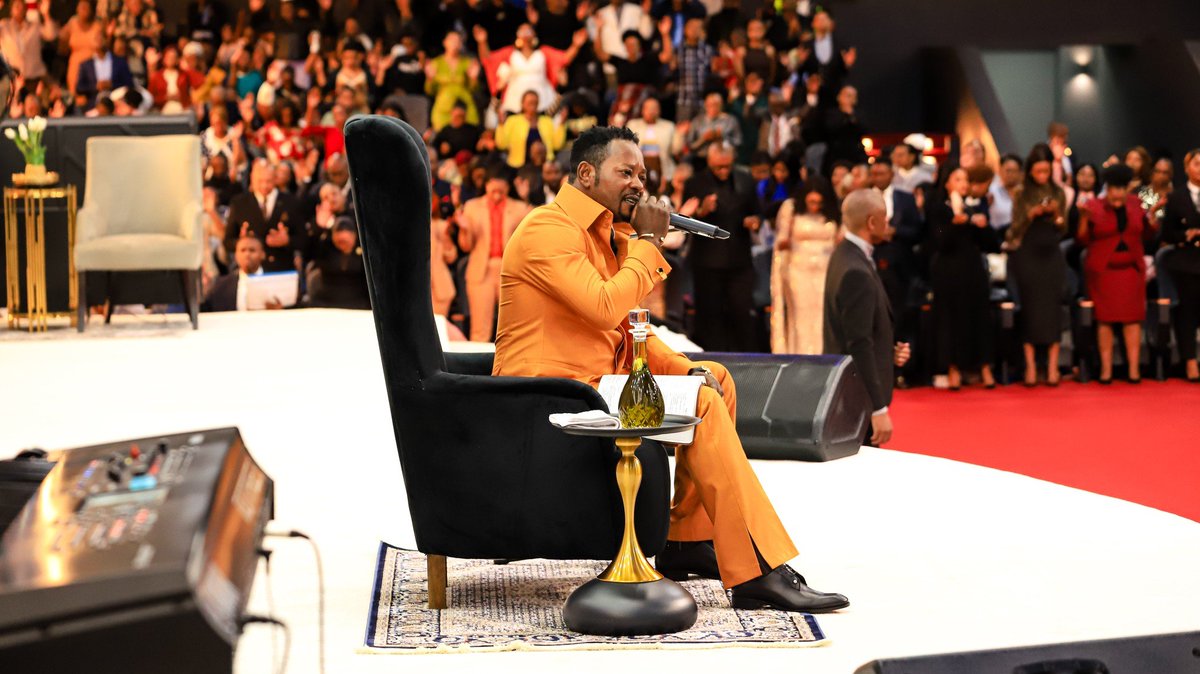AlphLukau's tweet photo. God finds pleasure in your prosperity, because your victory gives Him glory. Psalm 35:27 reminds us that heaven rejoices when the child of God rises, progresses, and walks in wholeness where nothing is missing and nothing is broken. 

Your success, your healing, and your elevation are not against God’s will but are evidence of His grace working in your life. Today we declare that every limitation is broken and the good work God began in you will be fulfilled — Amen!
#victory #prosperity #sandtonchurch #youareblessed #churchfamily #psalms