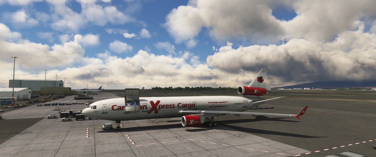 CXA001's tweet photo. 2/2 Photo dump from today's flight from Vancouver International (CYVR) to Daniel K. Inouye International (PHNL) 5 hours 46 minutes with the @canadianxpress  McDonnell Douglas MD-11F. https://t.co/jpd38TTUTw