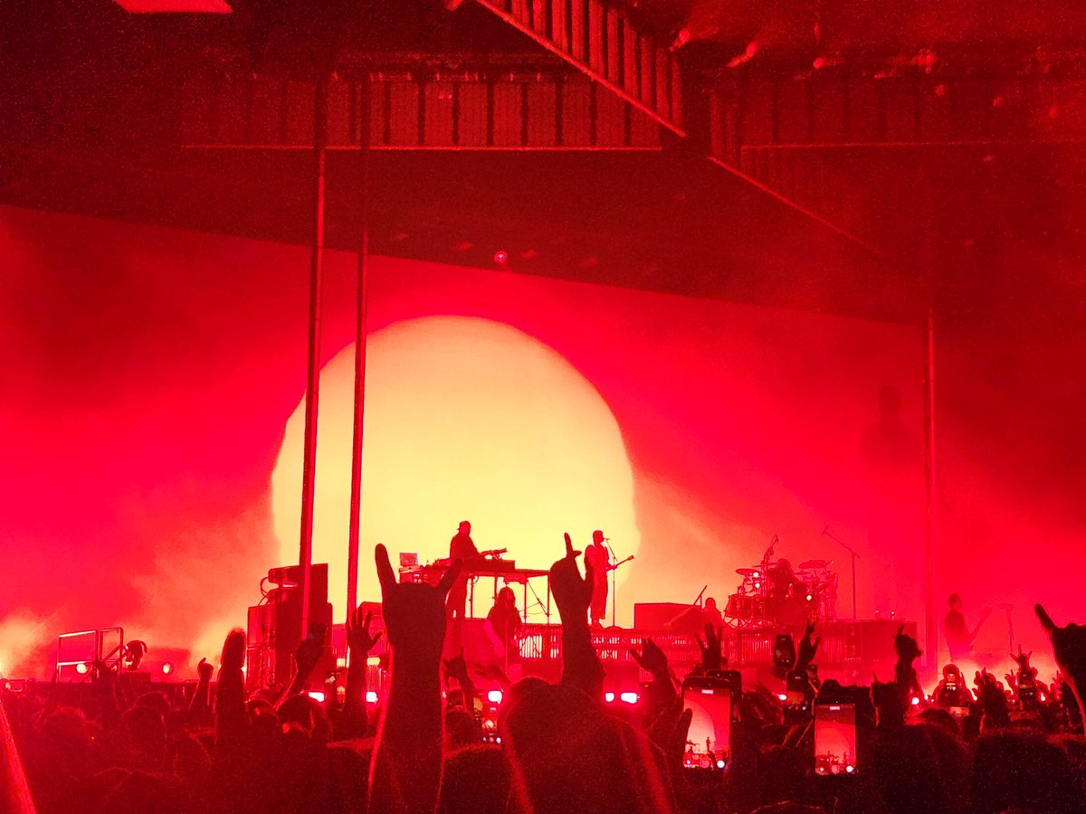 Rixxy182's tweet photo. @deftones ❤️ https://t.co/dEDx2y45HG