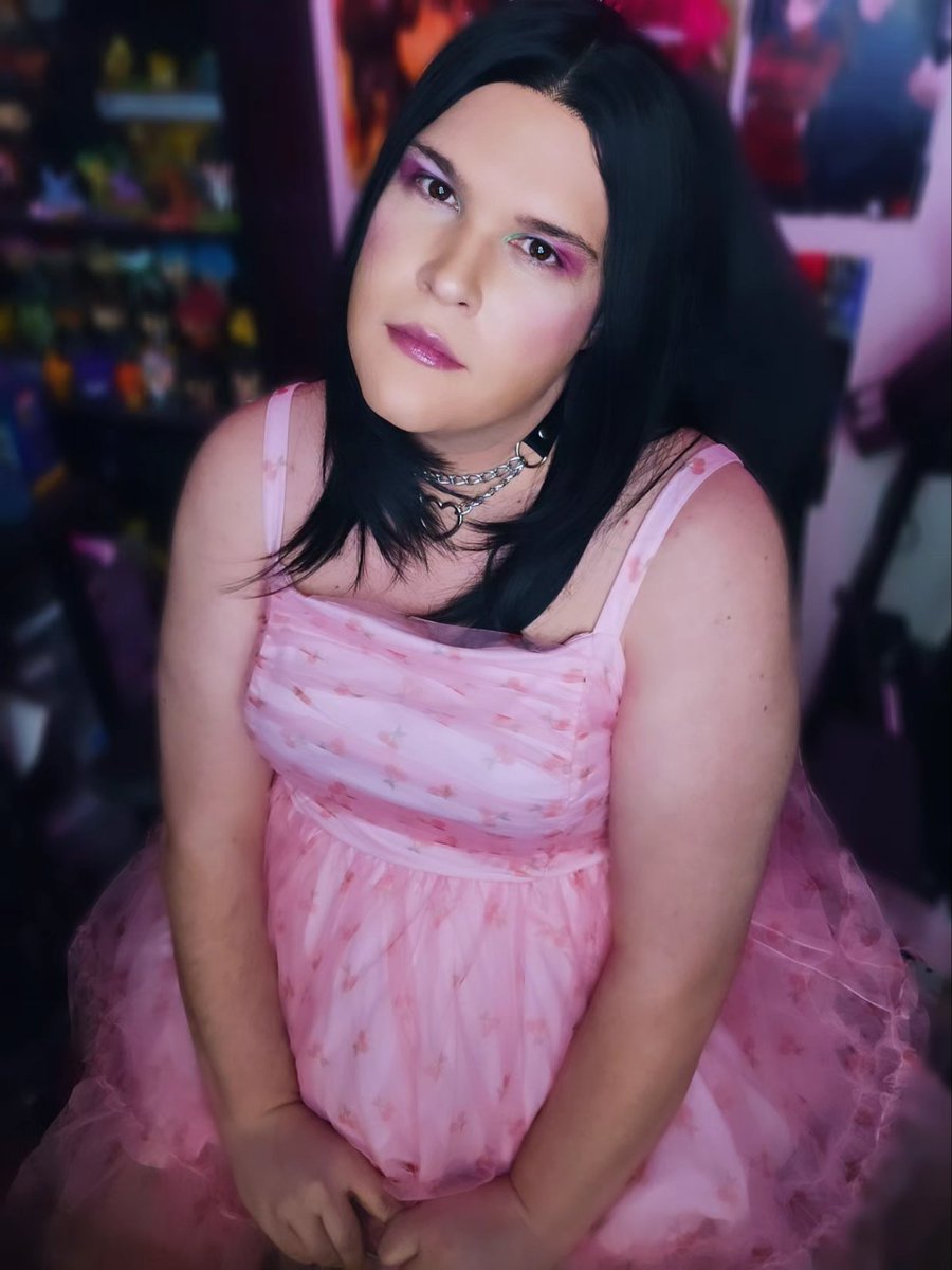 EvAnomaly tweet media