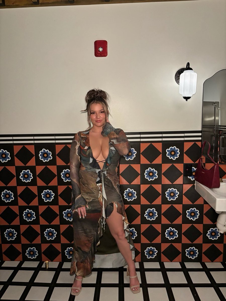 Brieanne 💋 tweet media