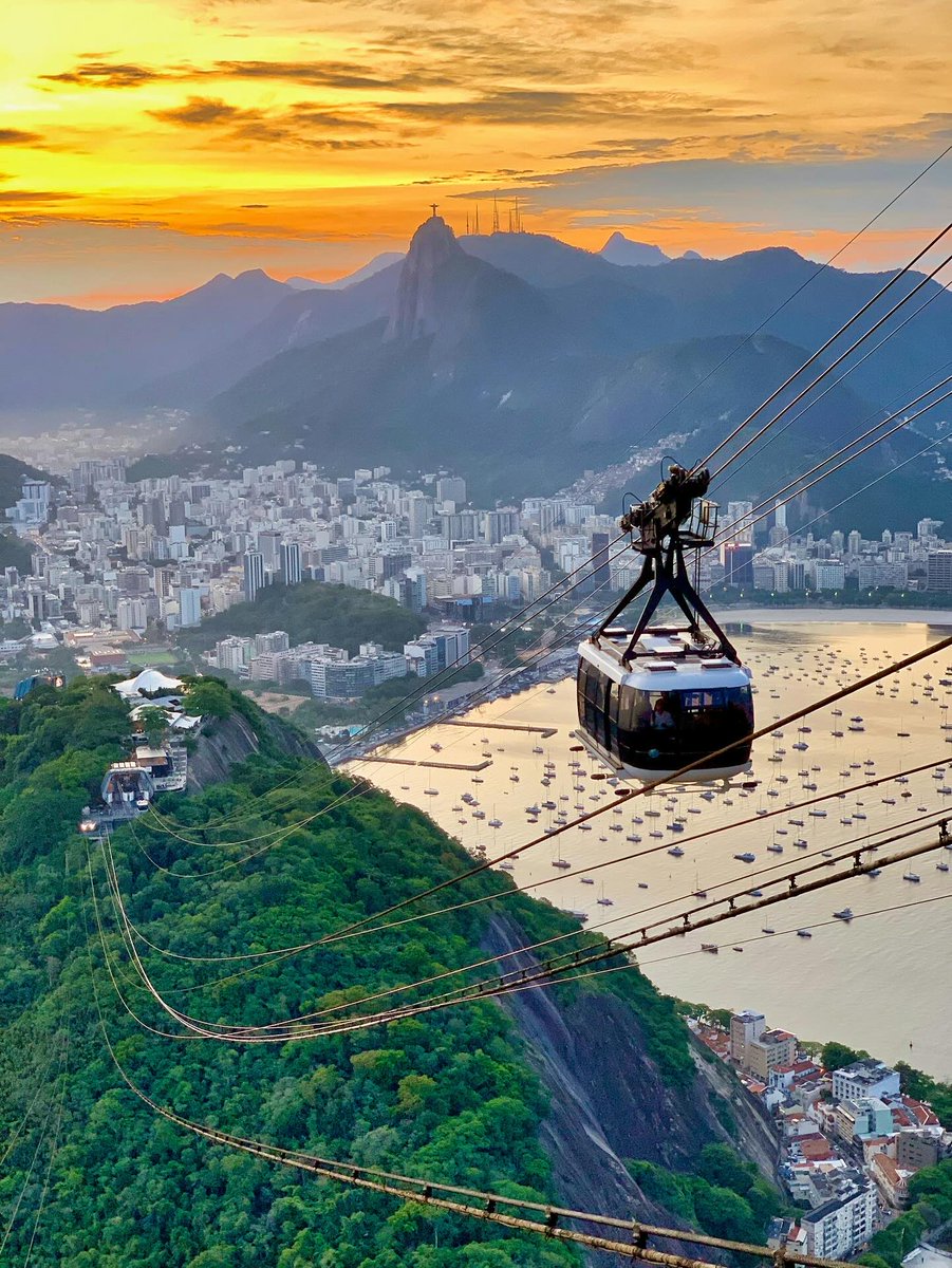 Natursee's tweet photo. Cable car in Rio de Janeiro , Brasil 🇧🇷 https://t.co/U5UuhdeEqR