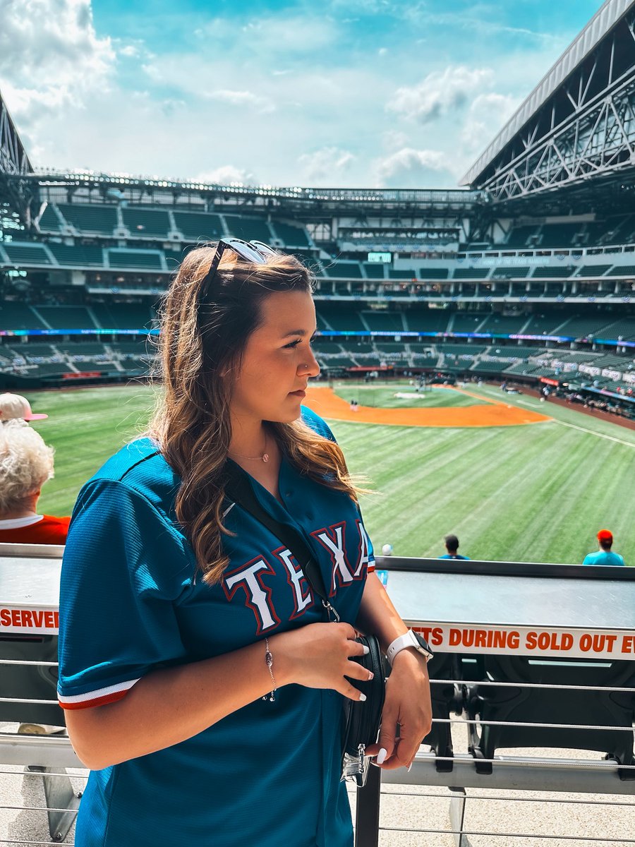 Kaitlynn ✨ tweet media