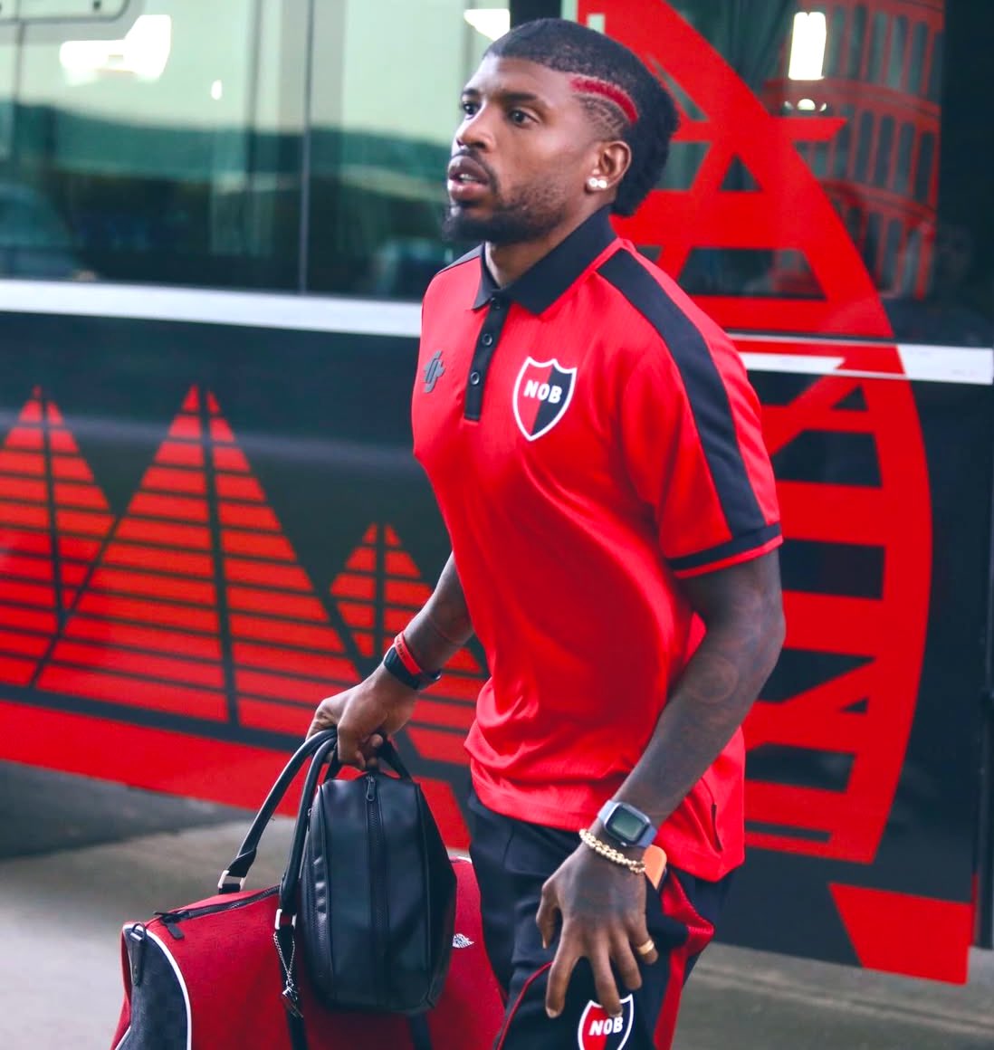 agustinmalves's tweet photo. ⚠️ ATENCIÓN

👀 JHERSON MOSQUERA será titular como LATERAL IZQUIERDO 🆚 Riestra.

En reemplazo de Martín Luciano, el 🇨🇴 fue el que más jugó para los titulares en la semana. Jerónimo Russo fue la otra opción.

❌ Gabriel Risso Patrón NO FUE CONVOCADO. En ningún momento lo probaron de titular.