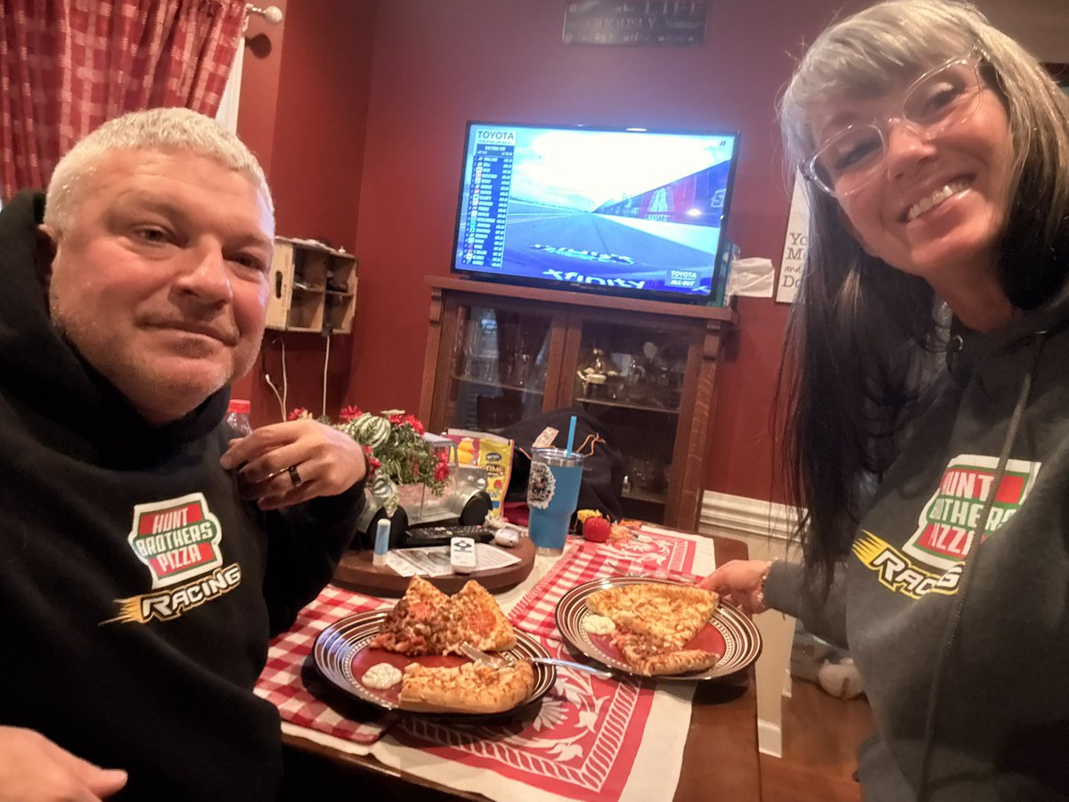 ThomasCander's tweet photo. @hbpRacing @CocaCola @hbpizza Yes please https://t.co/cY5jKzx9wU