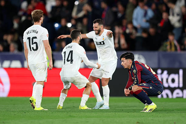 Navarrete 💯 🦇 🇪🇸 tweet media