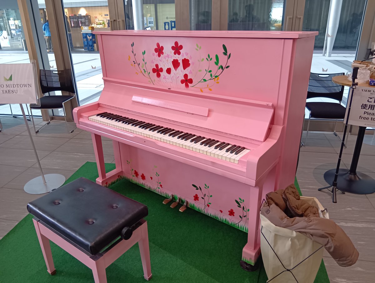 こちらの会場は天井が高くて響くのはいいけど、音が拡散されて芯が