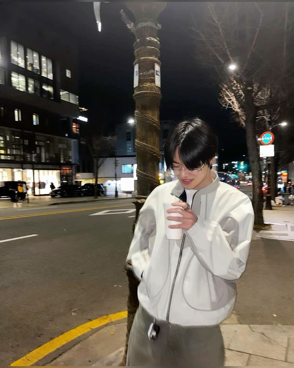 𝒎𝒆𝒐𝒘 tweet media