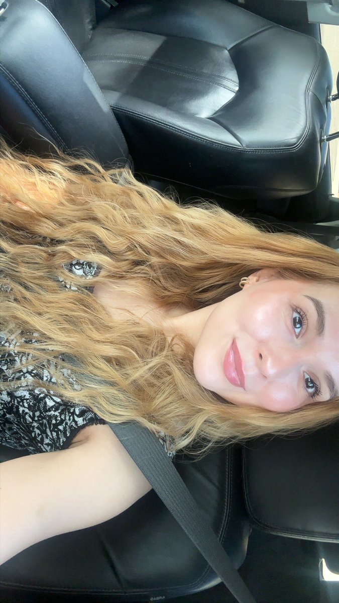 chas☁️ tweet media