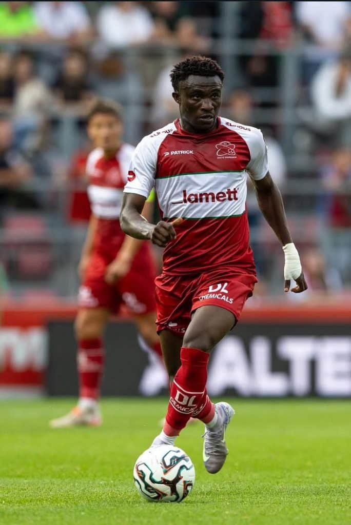 The82Vision's tweet photo. Joseph Opoku(20 y.o-LW) Vs St. Truiden
Belgian Pro league

76 mins
3 shots 
2 Goals
2/3 successful dribbles 
6 Recoveries
3/9 Ground Duels Won https://t.co/RW08xZkW6M