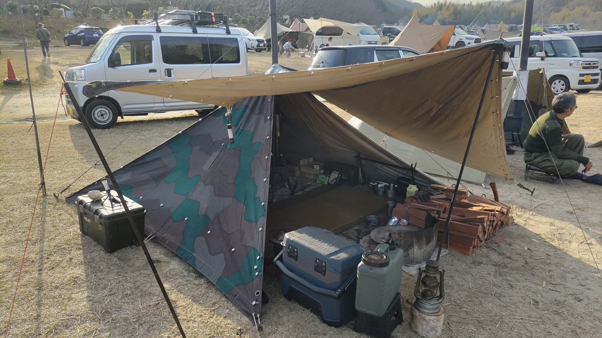 そういえば久々のスウェーデン軍幕でした。 なぜ軍幕？ 自分でもわかり