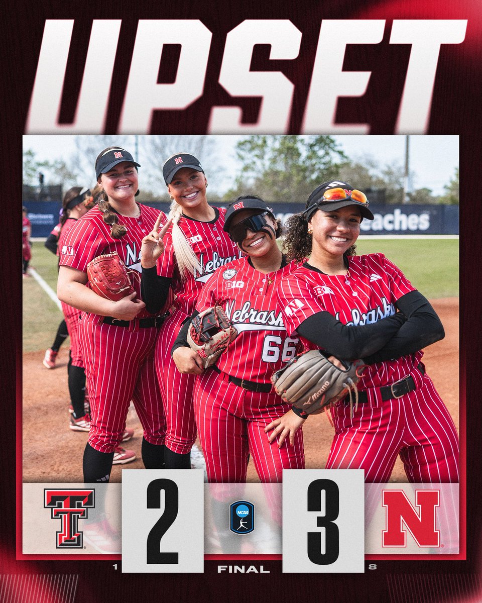 NCAA Softball tweet media