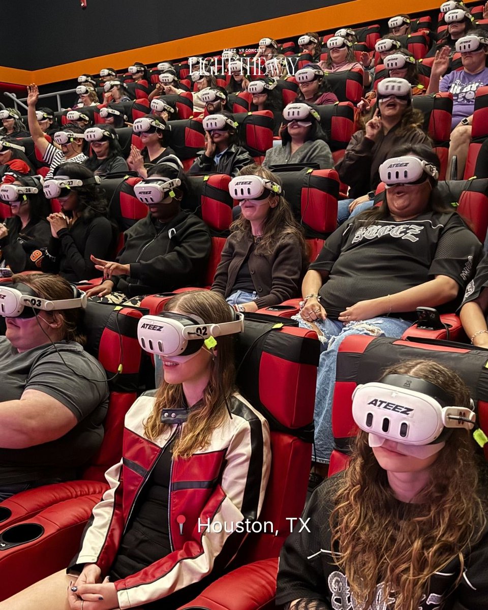 hello82 PRESENTS tweet media